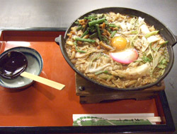 味噌煮込みうどん